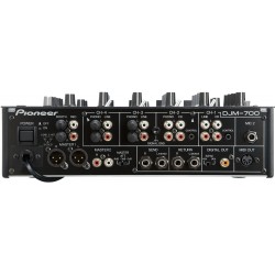 Pioneer DJM700 (keverő)